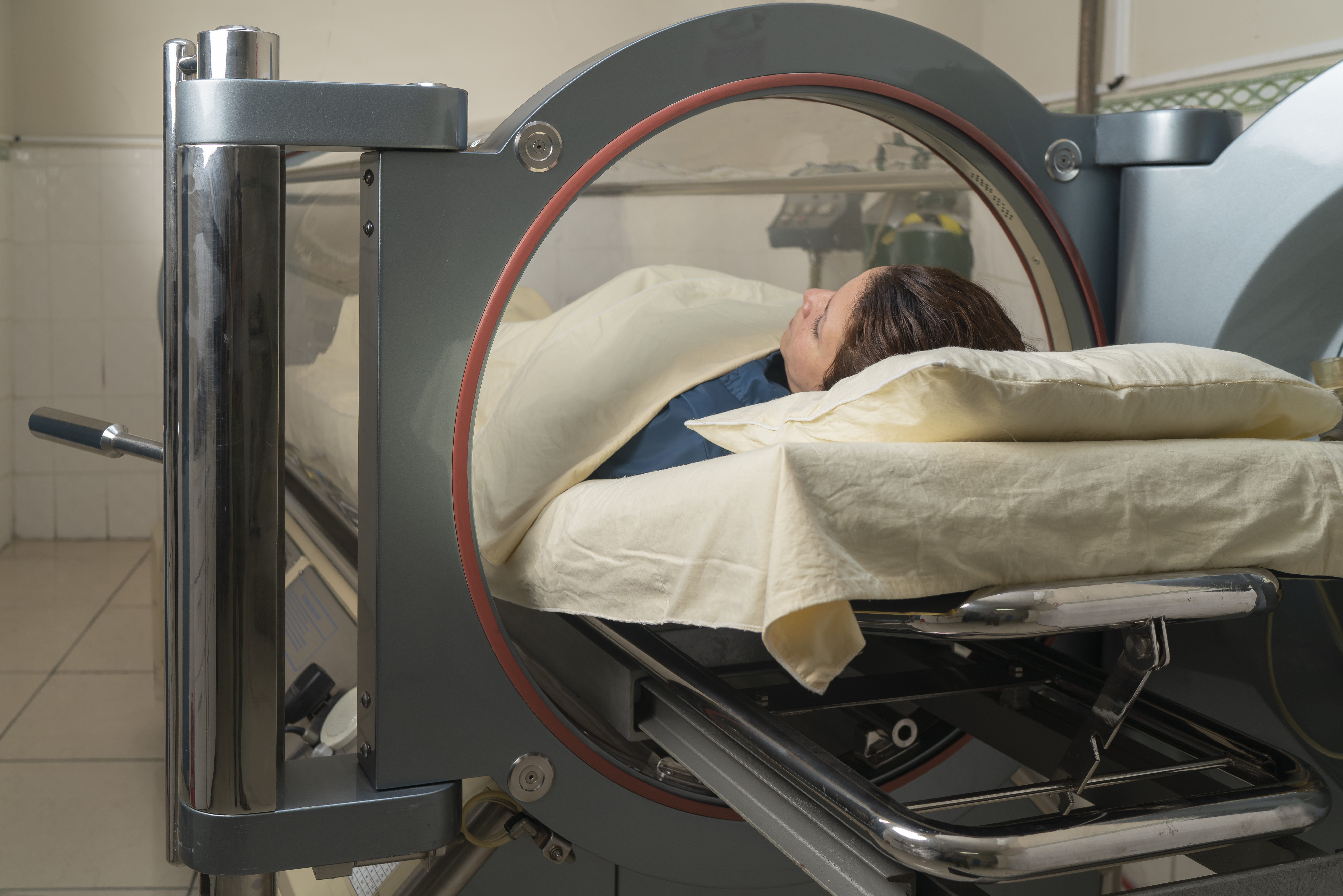 Longevidade e Terapia Hiperbárica: Existe uma Conexão Real?
